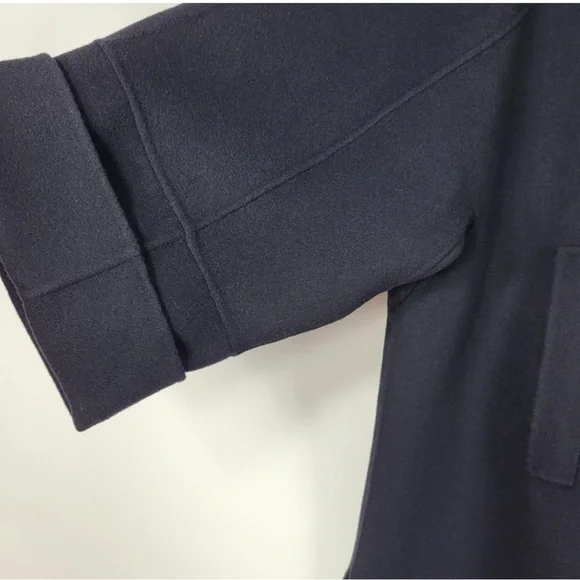 Weekend Maxmara wool coat. - Picture 4 of 8